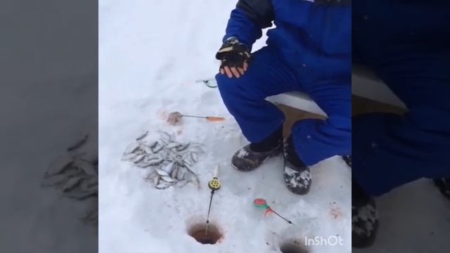 Рыбалка в КАРАДУЛЯХ зимой.