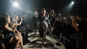 Номер-открытие для выпускного школы маркетинга Анастасии Полянской | KalibriShow