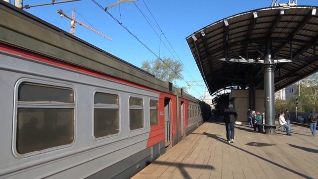 Электропоезд ЭД4М-0291 на платформе Электрозаводская