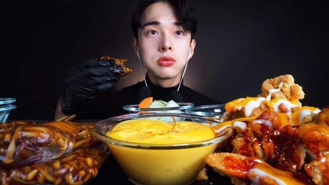 ASMR MUKBANG 직접 만든 치즈 짜파게티 불닭쌈 트리플 디진다 양념치킨 먹방 & 레시피 BLACK BEANNOODLES & FRIED CHICKEN eating sound