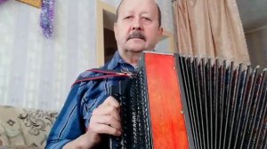 Белым снегом.