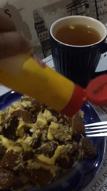 Fried Potato 🥔 with Eggs and Cheese 🧀 Sauce | Beautiful Breakfast | Delicious Food | #shorts