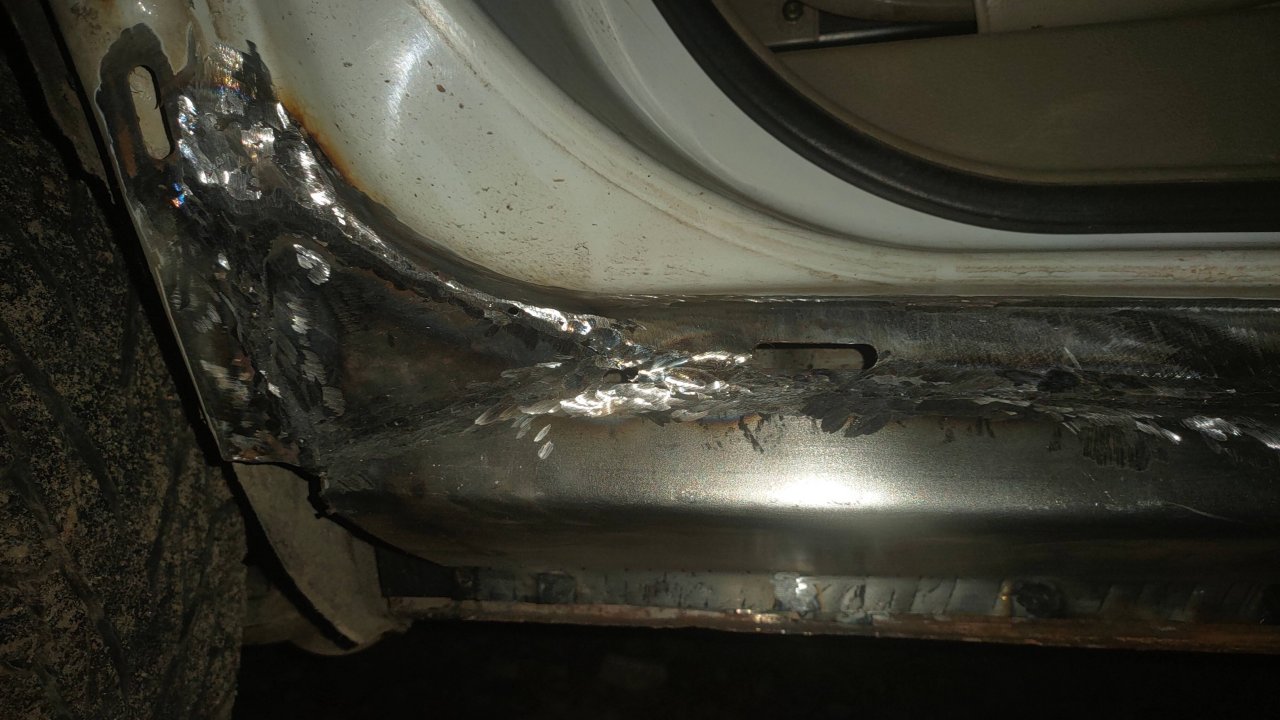 ЧиниСам VOLVO XC 90 - жестянка, малярка, шпатлевка, затирка, покраска, полировка.