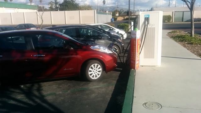 Plug-Side Chat: Nissan Funding 200 New 100 kW EVgo Fast Chargers смотреть онлайн