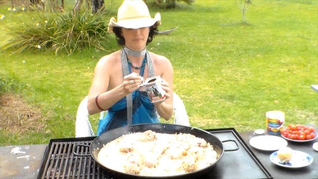 Spanish Chicken & Prawn Paella .. It's Simple Cooking Made Easy with Valerie Carter смотреть онлайн