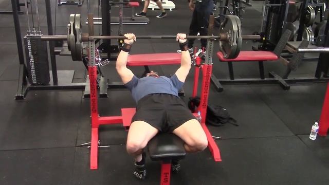 Why Not Touching Your Chest On Presses Leads To Injury смотреть онлайн