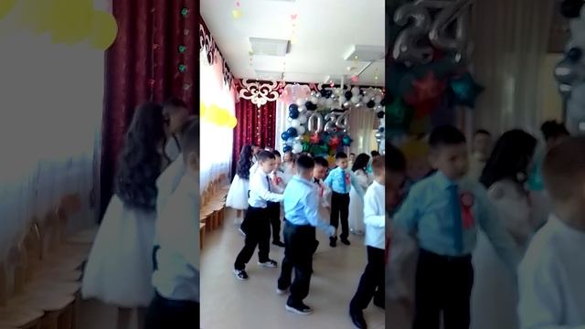 VID_20240528_104139.mp4