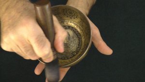 Поющая чаша Бутанская 14,7 см, Ре# 315 Гц