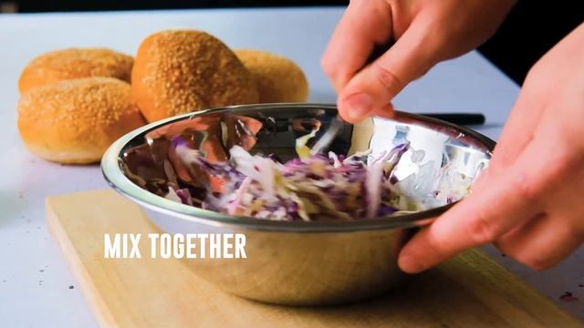 Crumbed Pork Strip Burgers for 4 in 15… min смотреть онлайн