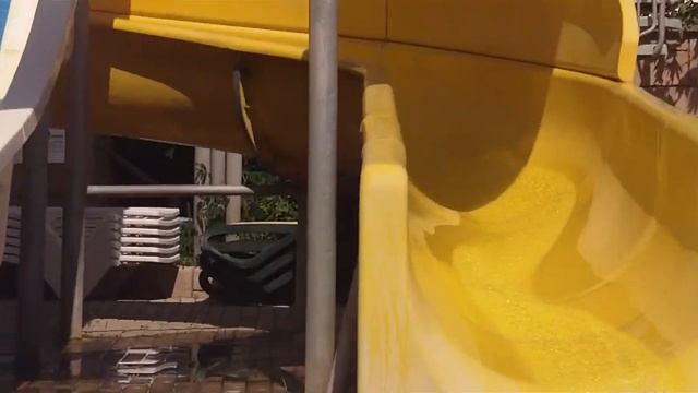 Водяные горки в отеле SunLand Bisch смотреть онлайн