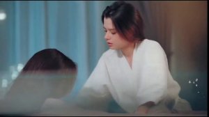 Sam and Mon kissing scene