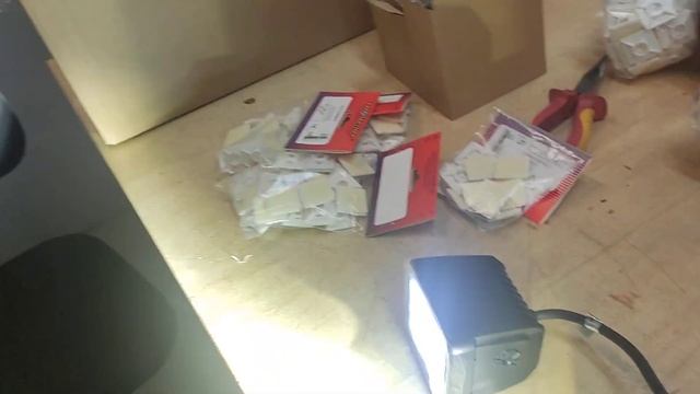 Фары Hella Cube 32 дальнего света 1FA 358 176-821