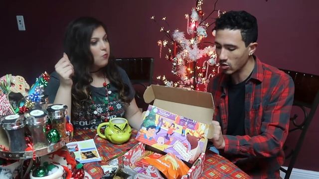 Universal Yums Holiday Box 2019 | Holiday Snacks from around the World! смотреть онлайн