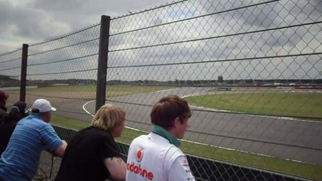 2009 F1 First lap V8 Soundtrack! смотреть онлайн