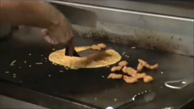 Mediterranean Shrimp Cassadia By Tarek's Cafe смотреть онлайн