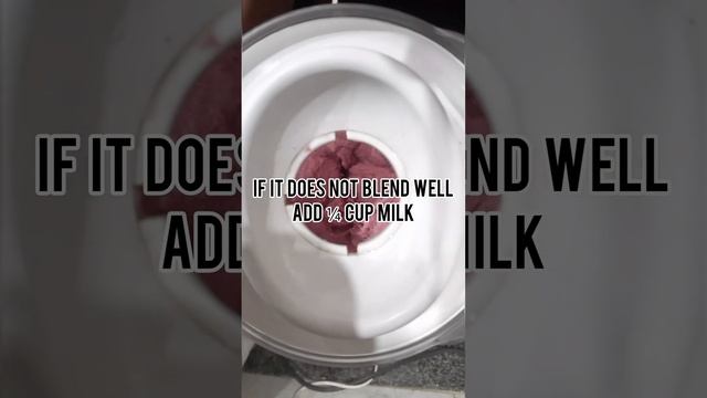 Strawberry Frappe ||The Abbasi's Kitchen смотреть онлайн