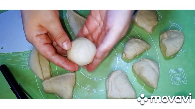 домашние булочки со сгущёнкой для большой семьи смотреть онлайн