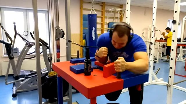 My New record of Armwrestling training смотреть онлайн