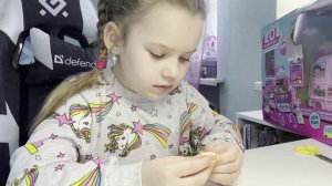 Лайк Диана играет в куклы LOL