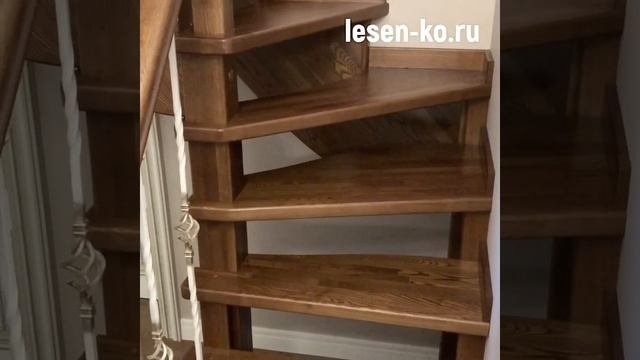 Деревянная лестница