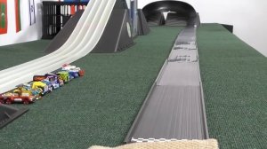 Hot Wheels Battle of the Countries | Trucks!