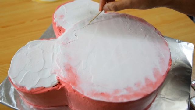 Minnie Mouse Cake | How To Make A Minnie Mouse Cake | Easy Cake | Manjaris Recipe