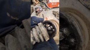 Jac T6,  Замена привода, после бездорожья.