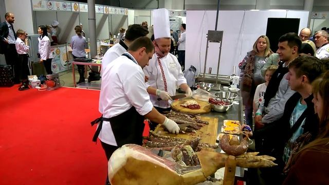 Сиров'ялений окіст і ковбаси #1 смотреть онлайн