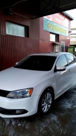 short, Jetta на мойке