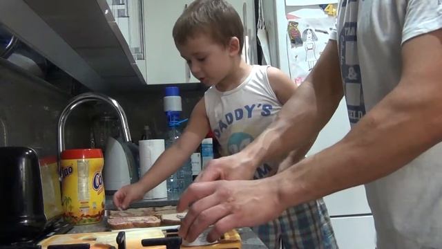 Max делает Обалденно вкусный завтрак 👍🏼 смотреть онлайн