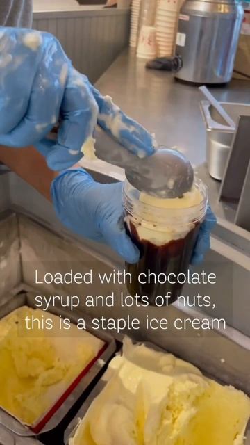 Nirula's iconic 'Hot Chocolate Fudge' remains to be one of the most popular items on their menu. #y смотреть онлайн