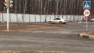 Первый урок вождения!!!! Первый раз за рулём.
