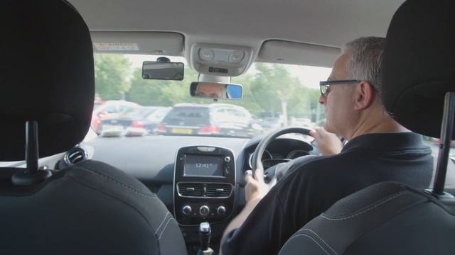 RED Driving School's Test Tips: When and where to practice manoeuvres смотреть онлайн