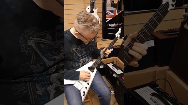 Щупаем Solar V2.6W "Мир Музыки" Москва. смотреть онлайн