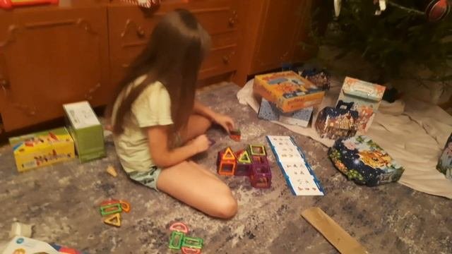 распаковка игрушек