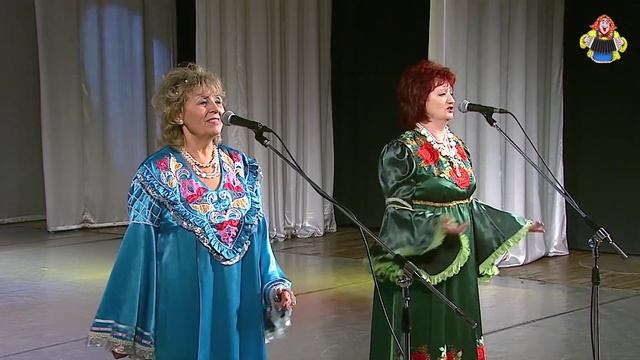 Ансамбль Уральская Гармонь с песней "СНЕГ СНЕЖОК", в гостях у "Митрофановны". смотреть онлайн