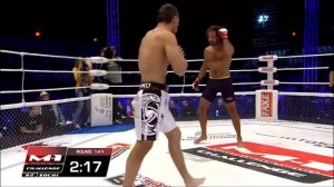 Бразилец хотел ИСПУГАТЬ НАШЕГО бойца, но улетел в НОКАУТ! Сибирская Росомаха порвала Джокера!