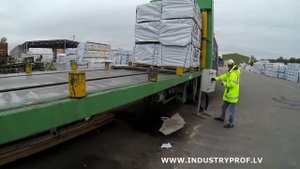 SEA CONTAINER LOADER/ ЗАГРУЗКА МОРСКИХ КОНТЕЙНЕРОВ