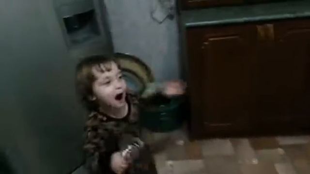Маленькая чеченская певица