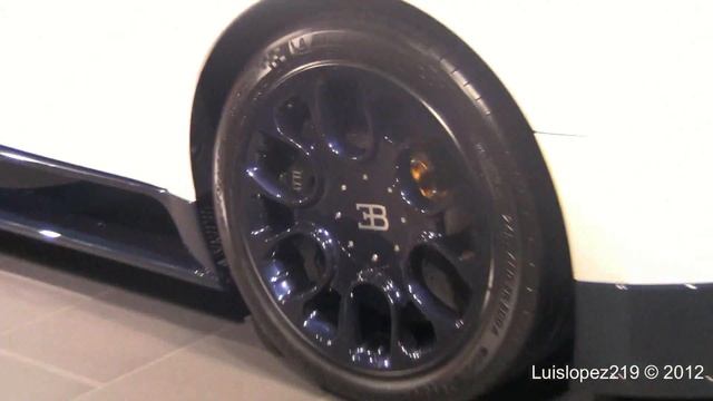 Matte White and Blue Carbon Bugatti Veyron Grand Sport - Vienna Autoshow 2012 смотреть онлайн