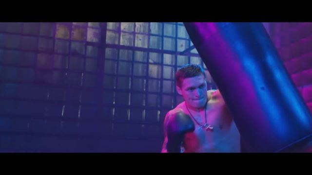 Усик - Чоловік народжений перемагати смотреть онлайн