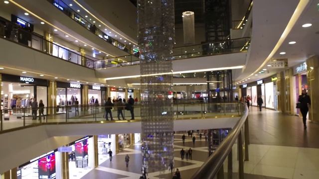 What to do on your first day in Russia | Liden & Denz смотреть онлайн