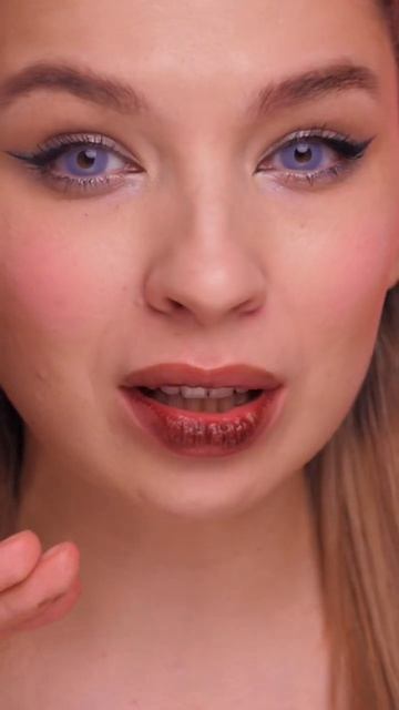 Стойкая помада в ватной палочке🥢🪄 смотреть онлайн