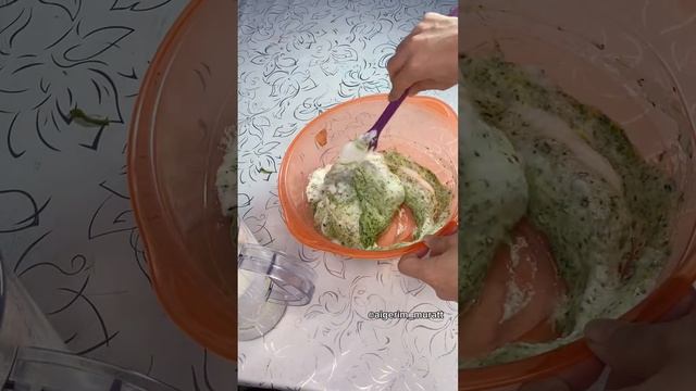 Тіскебасар. Шпинаттан рулет жасау. Дастархан сәні. смотреть онлайн