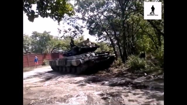 Луганские ополченцы учатся управлять трофейным украинским танком Т 64БВ смотреть онлайн