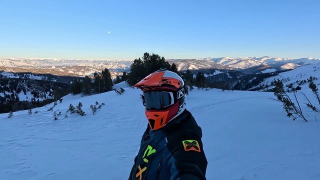 В горах Алтая на снегоходе 2025. смотреть онлайн