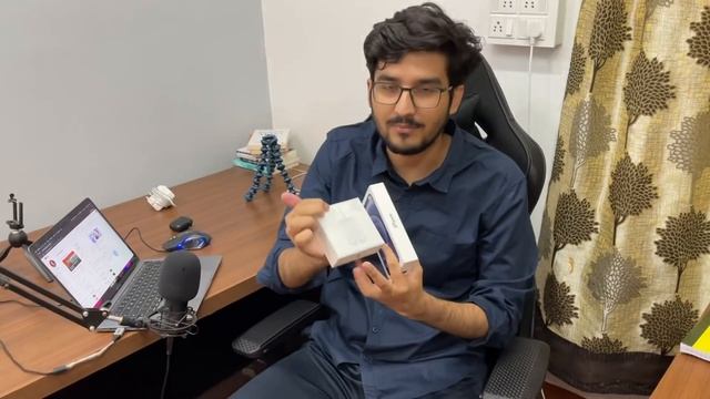 Room Tour of a College YouTuber & Computer Science Engineer 🖥️