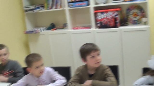 Занятие с носителем языка. Варшавка. Младшая группа, загадки. смотреть онлайн