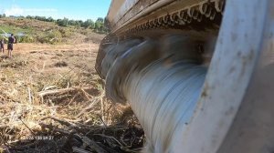 Заставили расчищать мульчером гигантские валки