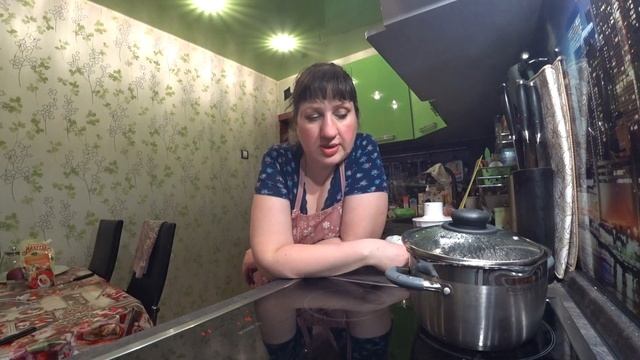 VLOG: ЗАХОТЕЛОСЬ СВЕКЛУ с ЧЕСНОКОМ и МАЙОНЕЗОМ/ ПЛОХАЯ НОВОСТЬ смотреть онлайн